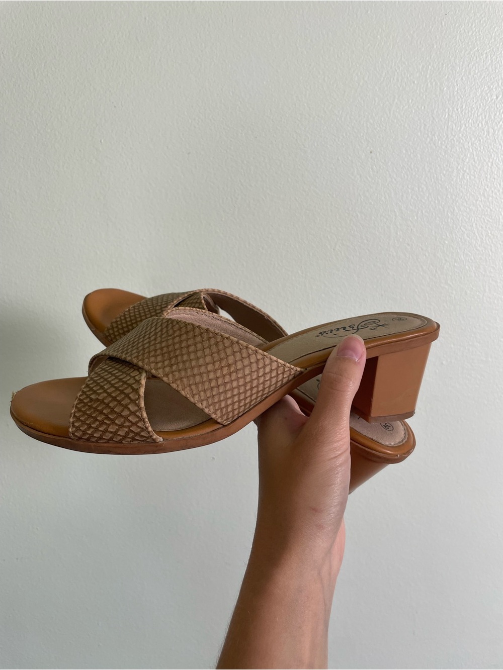 “Woven” look Tan Crossband Slide Mules Heel Sandals - Picture 3 of 8